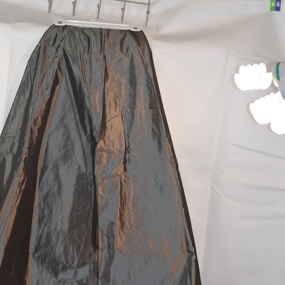 Long Grey Skirt  By Scarlet SZ 15/16 - Picture 2 of 5